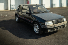 Peugeot 205 GTi (1984) - Auch die Nebelleuchten sind kaputt