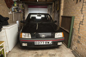 Peugeot 205 GTi (1987) - Lot 146 - nicht benutzter Ur-GTI mit weniger als 30'000 km für CHF 17'040 oder Euro 15'721 verkauft - Bonhams Beaulieu Sale 2015 (1987)