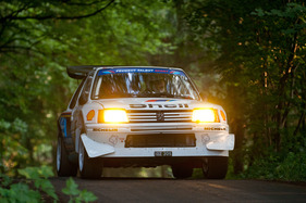 Peugeot 205 T16 E2 Gruppe B (1985) in der Gruppe der Markenmeister des Rallyesports ab 1968