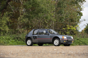Peugeot 205 Turbo 16 (1984) - als Lot 108 angeboten an der RM/Sotheby's London Versteigerung vom 5. November 2022