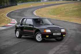 Peugeot 205 Turbo 16 (1985) - als Lot 217 angeboten an der RM/Sotheby's Monterey Versteigerung vom 17. bis 19. August 2023 (1985)