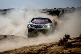 Peugeot 3008 DKR (2016) - The colossus for the desert