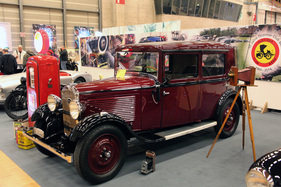Peugeot 301 C (1932) - mit Vierzylindermotor in der Club-Show - Oldtimer- und Teilemarkt Fribourg 2014 Peugeot 301 C (1932) - mit Vierzylindermotor in der Club-Show - Oldtimer- und Teilemarkt Fribourg 2014