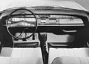 Peugeot 304 Coupé (1970) – Cockpit mit hellen Stoffsitzen