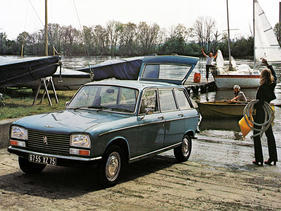 Peugeot 304 Kombi (1970) - Perfekt für jede Gelegenheit, auch für Bootsausflüge.