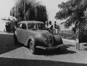 Peugeot 402 Berline (1936) - Viertürer mit sechs Plätzen