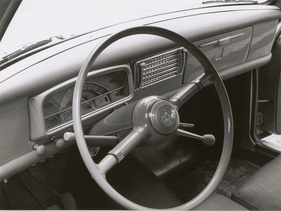 Peugeot 403 (1956) - Blick auf das Armaturenbrett