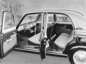 Peugeot 403 (1958) - Teswagen mit offenen Türen