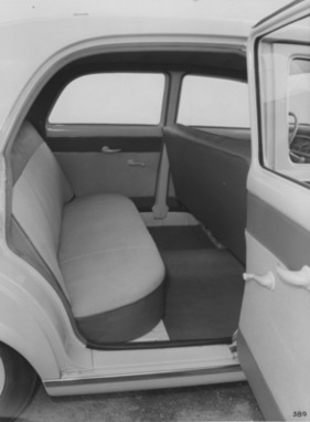Peugeot 403 (1960) - Rückbank der einfacheren Version