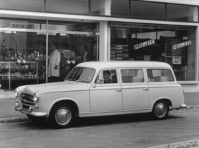Peugeot 403 (1961) - Limousine Commerciale Luxe (1961)