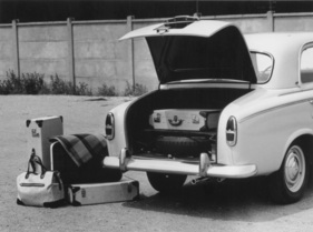 Peugeot 403 (1961) - grosser Kofferraum (1961)