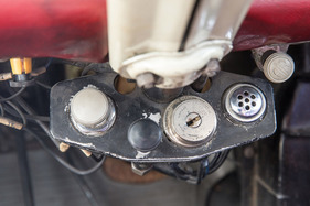 Peugeot 403 BD (1965) - Bedienungseinheit für den Diesel, man beachte "On marche"