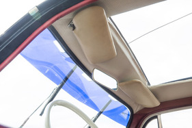 Peugeot 403 BD (1965) - Blick nach oben