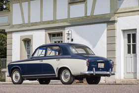 Peugeot 403 BD (1965) - Zweifarben-Lackierungen waren vermutlich eher selten