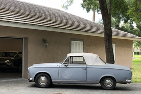 Peugeot 403 Cabriolet (1959) - Columbo-403 mit hellem Dach