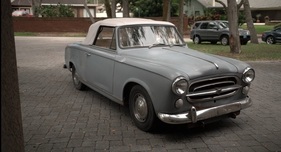 Peugeot 403 Cabriolet (1959) - Columbo-Cabrio unterwegs bei den Filmaufnahmen des SWR