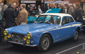 Peugeot 403 Coupé R Bernard (1956) - Einzelstück mit attraktiver Linienführung - an der Rétromobile Paris 2014 Peugeot 403 Coupé R Bernard (1956) - Einzelstück mit attraktiver Linienführung - an der Rétromobile Paris 2014