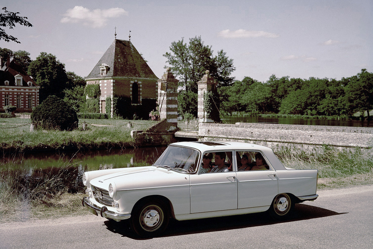 Peugeot 404 (1960) - Almost three million sold