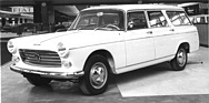 Peugeot 404 (1962) - als Stationswagen besonders praktisch, ausgestellt am Pariser Autosalon