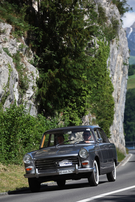 Peugeot 404 (1962) - an den Gestaden des Alpnachersees - Oldtimer in Obwalden (O-iO) 2019