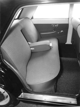 Peugeot 404 (1962) - hintere Sitzbank