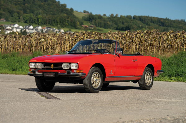 Peugeot 504 Cabriolet (1973) - als Lot 37 an der Versteigerung "Klassische Automobile & Motorräder" der Oldtimer Galerie in Toffen am 18. Oktober 2025
