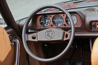 Peugeot 504 Cabriolet (1981) - der Löwe ist auch im Interieur deutlich sichtbar