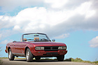 Peugeot 504 Cabriolet (1981) - im Gegensatz zu den früheren Modellen hatten spätere Cabriolets veränderte Leuchteinheiten vorne