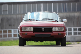Peugeot 504 Cabriolet (1981) - unverkennbar ein Peugeot-Gesicht (1981)