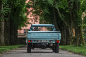 Peugeot 504 F Pickup (1986) - eigenständige Optik von hinten