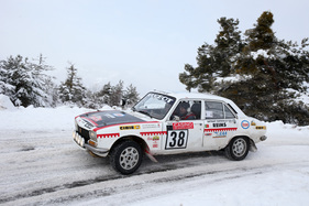 Peugeot 504 TI (1972) an der Rallye Monte Carlo Historique 2015