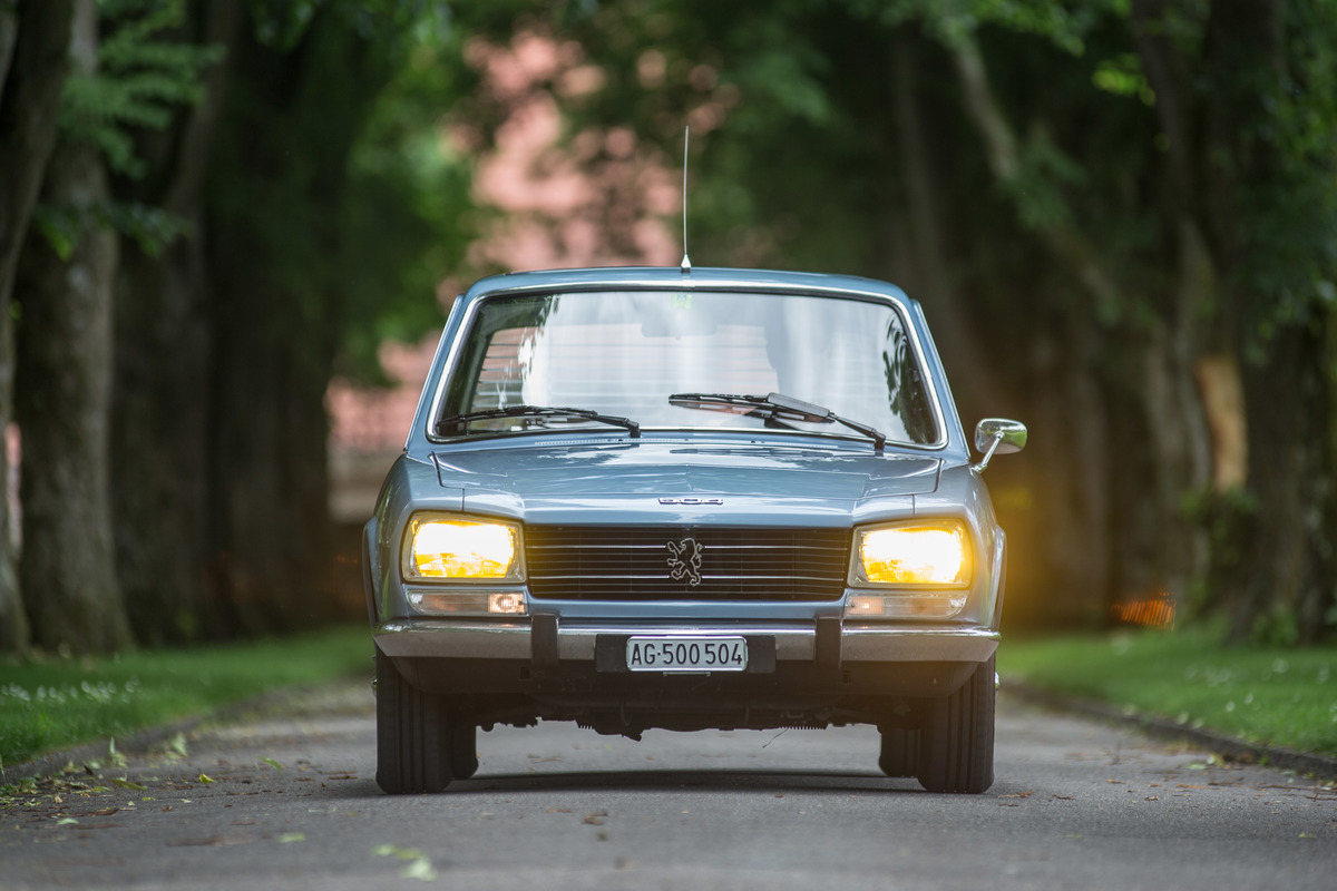 Peugeot 504 ti Berline (1978) - gute Präsenz, unverkennbar Peugeot