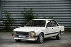 Image: Peugeot 505 V6 (1989) - offered online as lot 34 at the Artcurial "A French Collection" auction from November 4 to 22, 2021