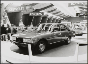 Peugeot 604 (1975) – Präsentation im Autosalon Peugeot 604 (1975) – Präsentation im Autosalon