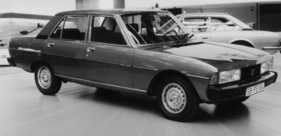 Peugeot 604 (1975) – Unter der Haube werkelte ein V6 mit 136 PS