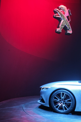 Peugeot Exalt - Konzeptfahrzeug aus Frankreich - auf dem Genfer Automobilsalon 2015