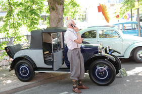 Peugeot Quadrilette 172R (1926) - nur ein Accessoire stört die historische Präsentation - 40. Oldtimer-Meeting Baden-Baden 2016
