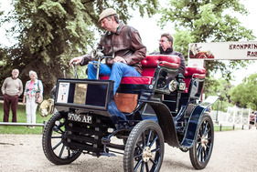 Bild Peugeot Typ 26 (1899) - bei der Besammlung und Abfahrt der Kronprinz Wilhelm Rasanz Fahrt in Schloss Krickenbeck