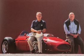 Phil Hill und Albert Obrist mit dem Ferrari Dino 246 F1