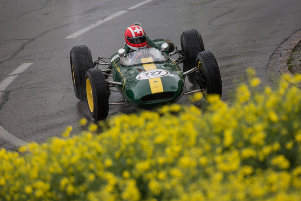 Bild Philip Siffert im Lotus Formel 1 auf der Bergfahrt