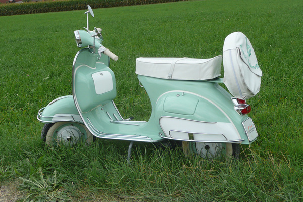 Piaggio Vespa 150 (1963) - als Lot 33 an der Versteigerung der Oldtimer Galerie Toffen am 14. Oktober 2017
