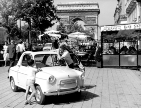 Piaggio Vespa 400 (1957) - Besonders in der Stadt praktisch