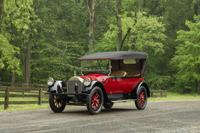 Pierce-Arrow Model 38-C-4 Five-Passenger Touring (1916) - als Lot 156 an der RM Sotheby's Hershey Versteigerung 2025