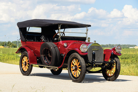 Pierce-Arrow Model 48-B-2 Seven-Passenger Touring (1913) - angeboten als Lot 418 an der RM/Sotheby's Versteigerung in Hershey am 11./12. Oktober 2018