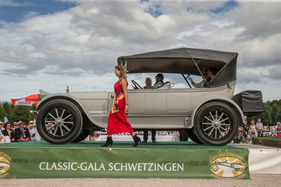 Pierce Arrow T38 (1915) - Classic-Gala Schwetzingen 2019