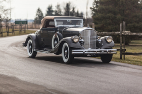 Pierce-Arrow Twelve Convertible Coupé (1933) - als Lot 241 angeboten an der RM/Sotheby's Amelia Island Versteigerung am 8./9. März 2019
