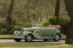 Pierce-Arrow Twelve torpédo LeBaron (1933) - als Lot 134 angeboten an der Artcurial "Rétromobile Paris" Versteigerung am 10. Februar 2017