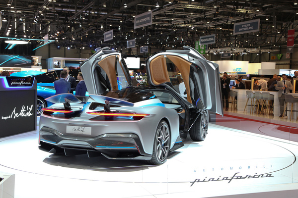 Pininfarina Battista (2019) - Elektro-Supersportwagen mit Rimac-Technik - Genfer Automobilsalon 2019