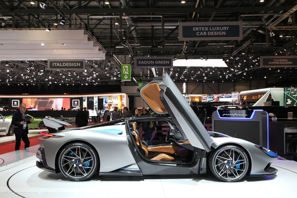 Pininfarina Battista (2019) - Weltpremiere - Elektro-Supersportwagen - Genfer Automobilsalon 2019
