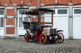 Pipe Serie E 15CV Four-Cylinder Rear-Entrance Tonneau (1904) - als Lot 271 angeboten an der Bonhams Les Grandes Marques du Monde au Grand Palais Paris Versteigerung am 3. Februar 2022